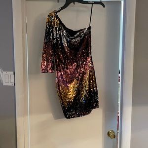 Bebe XS one shoulder sparkly dress